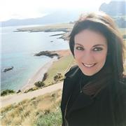 Insegnante classe di concorso scienze giuridico economiche impartisce lezioni di diritto ed economia. Aiuta nella redazione delle tesi per le medesime materie. Disponibile per ripetizioni scuole elementari medie e superiori per tutte le materie. Impartisc